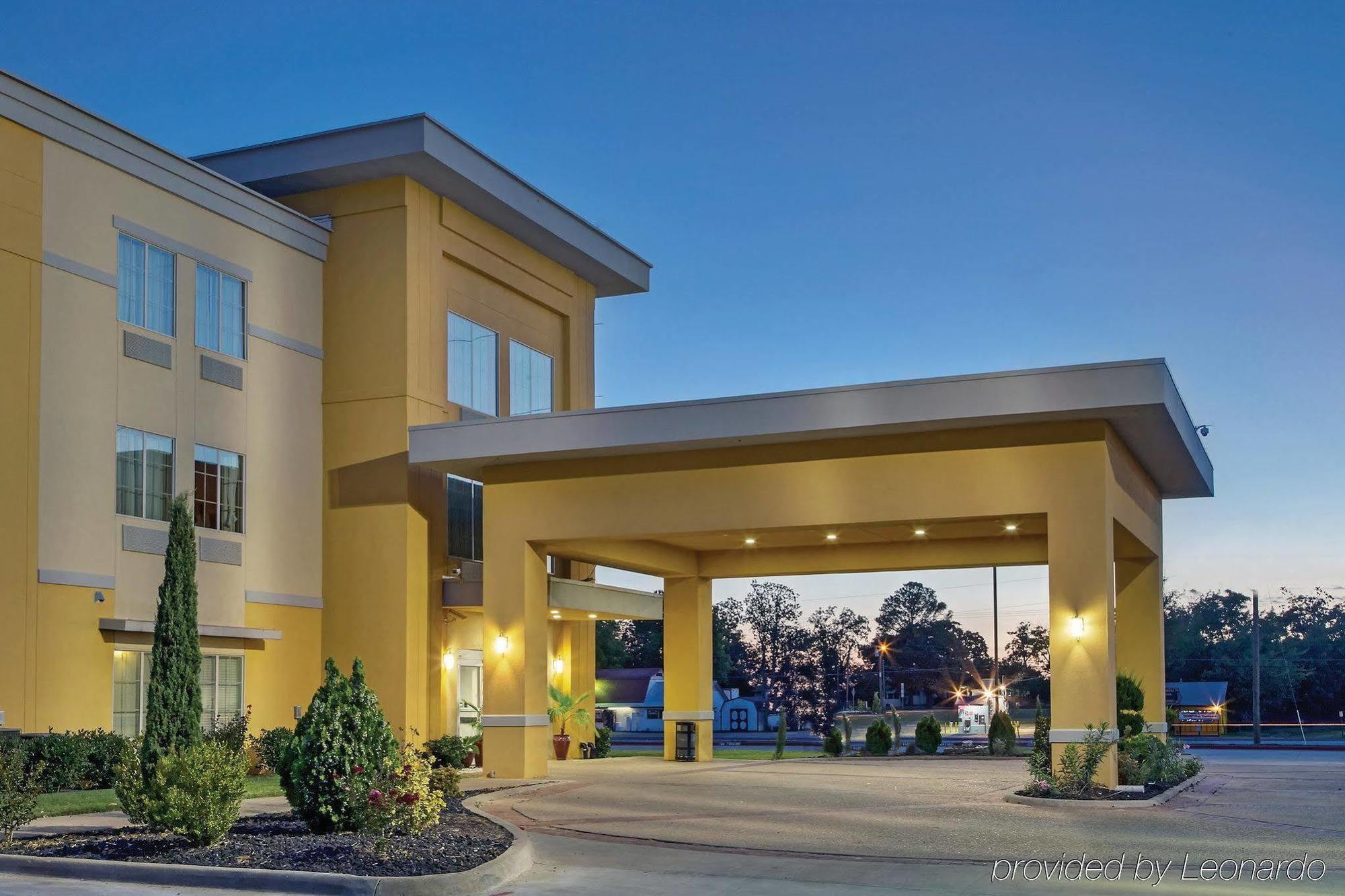 La Quinta Inn And Suites Joshua Exterior foto